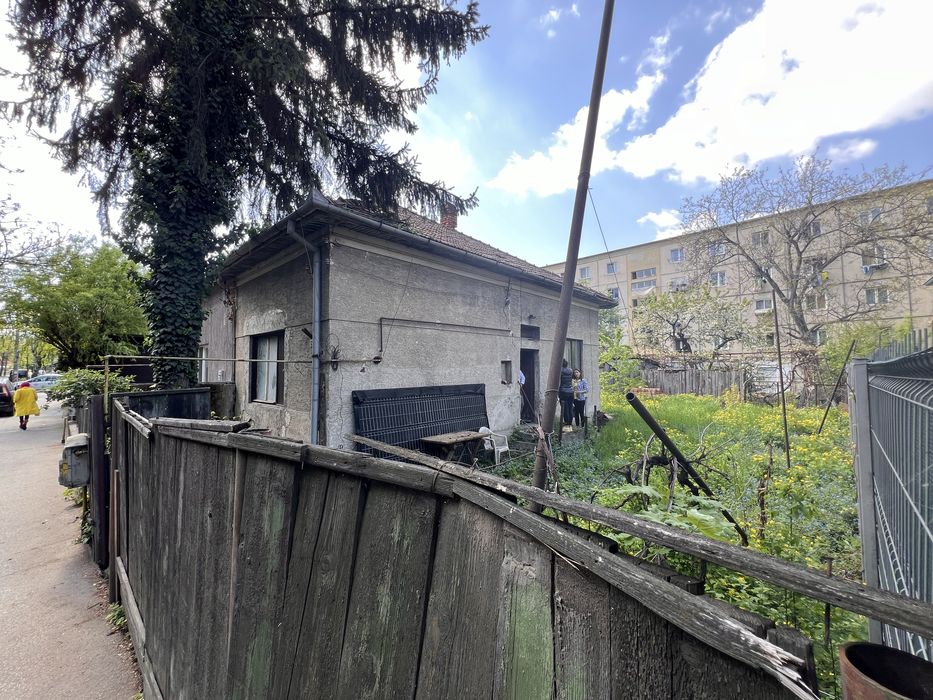 Vand casa cu curte cart Gheorgheni