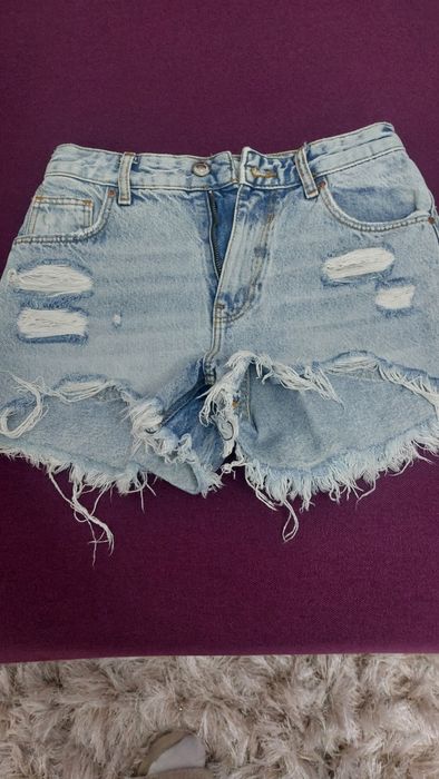 Blugi scurți , Berska, mărimea 34