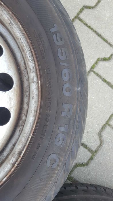 Roti jante tabla - anvelope 195 60 R16C Continental VancoContact