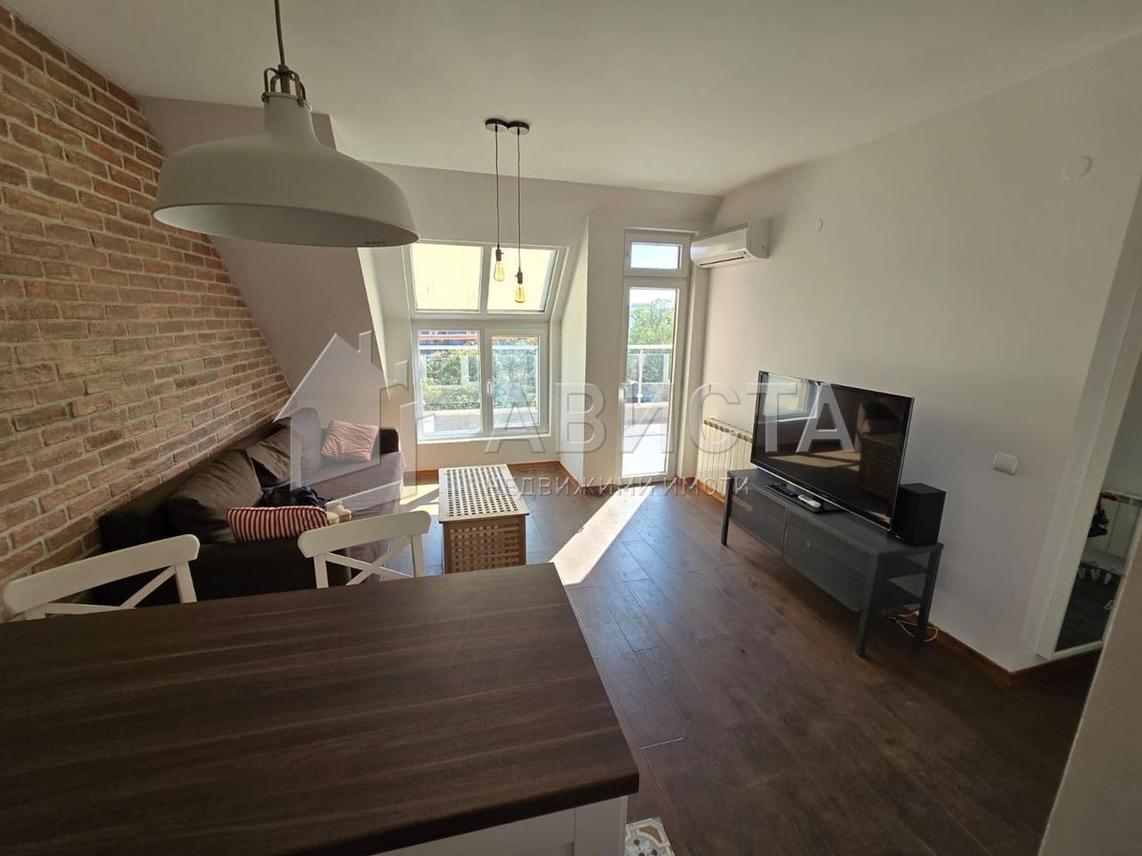 Продава се Двустаен апартамент в София, Зона Б-5-3 - 70 кв.м за 4143 €/кв.м - Снимка #1