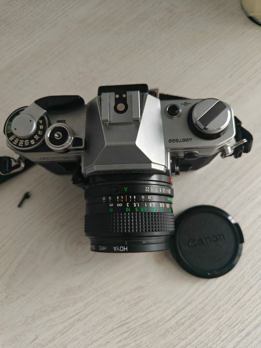 Aparat foto SLR Canon AE-1 obiectiv canon 28mm 1:2,8