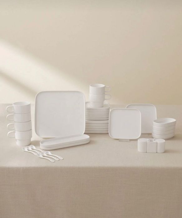 Луксозен комплект съдове (сервиз)  Karaca – 35 части, чисто нов