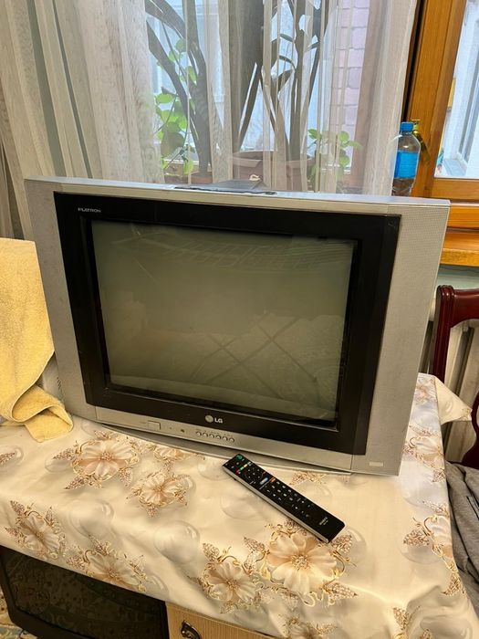 Телевизор LG 51 диагональ