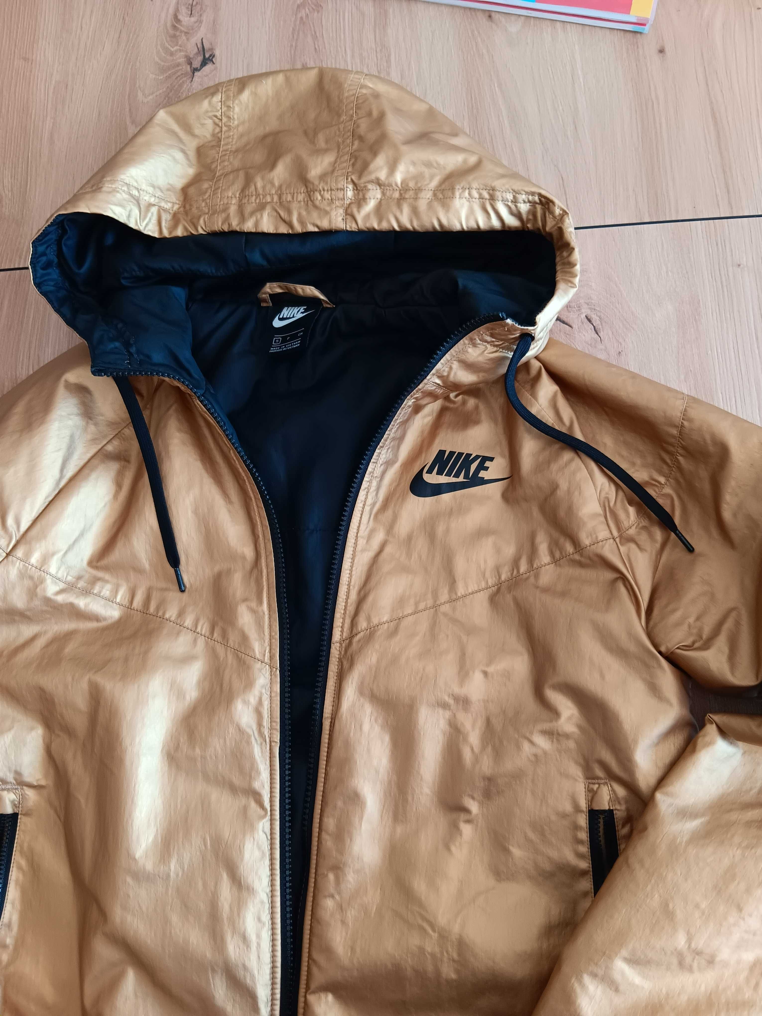 Яке NIKE оригинал номер S