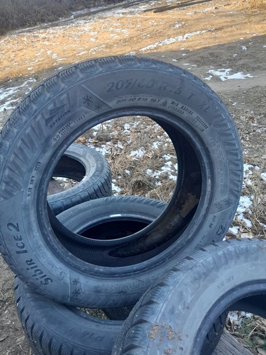 Продам б/у зимние шины