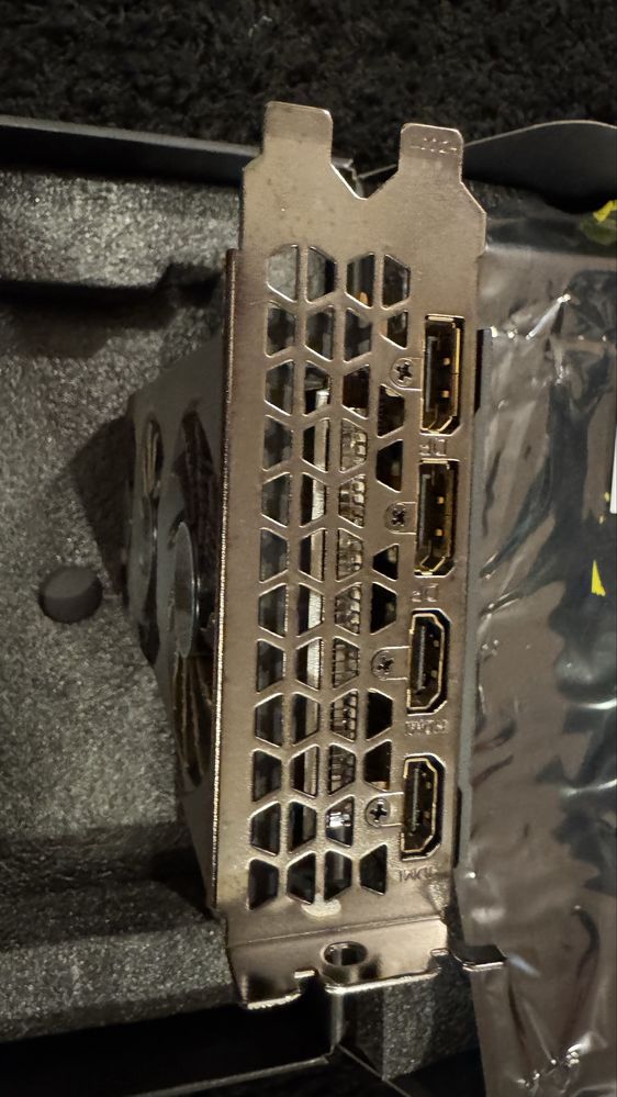 GIGABYTE Radeon RX 6600 xt gaming oc pro 8G 8GB GDDR6