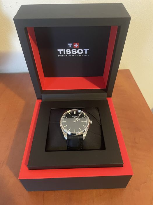 Tissot T150 чисто нов