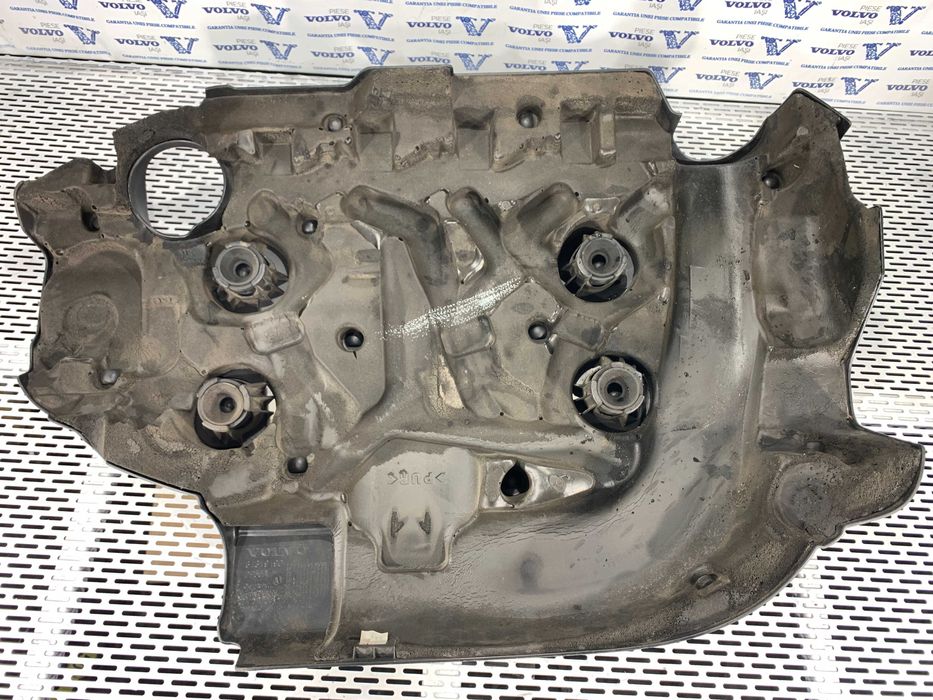 Capac motor Volvo D3 euro 5, 2010-2014, 31319190