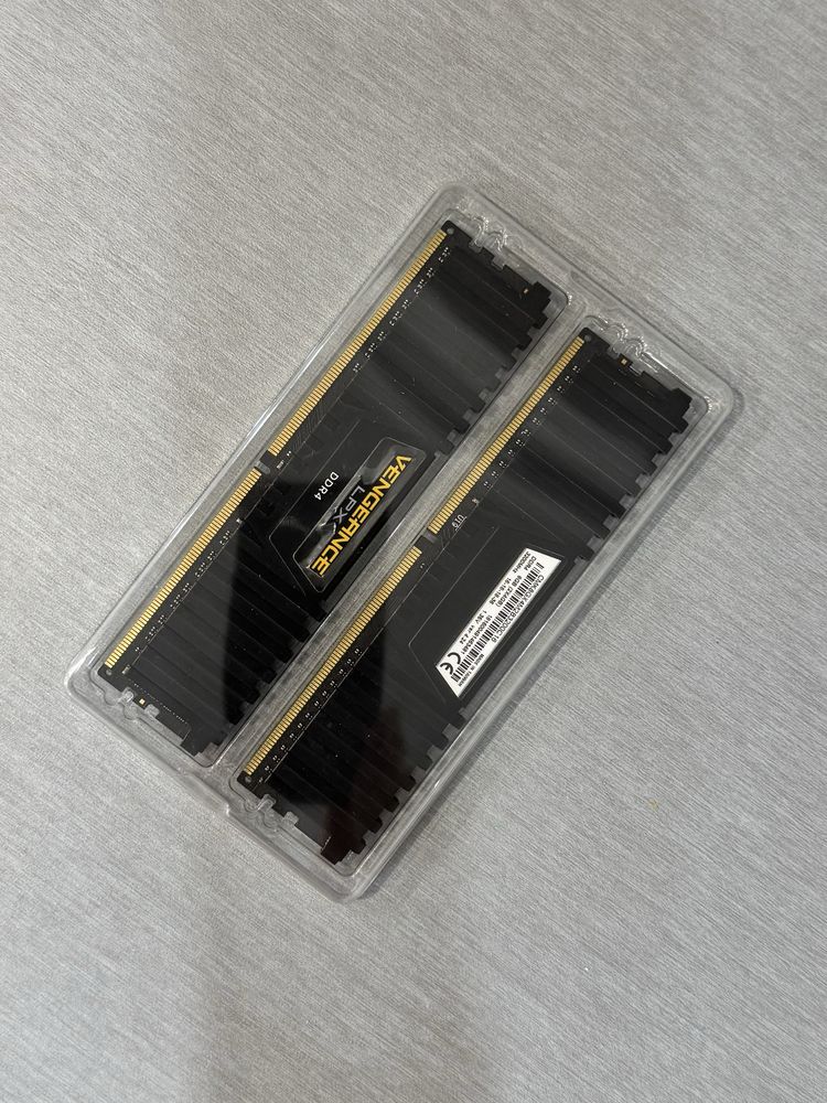 RAM Corsair Vengeance LPX 8GB 3200mhz (2x4gb)