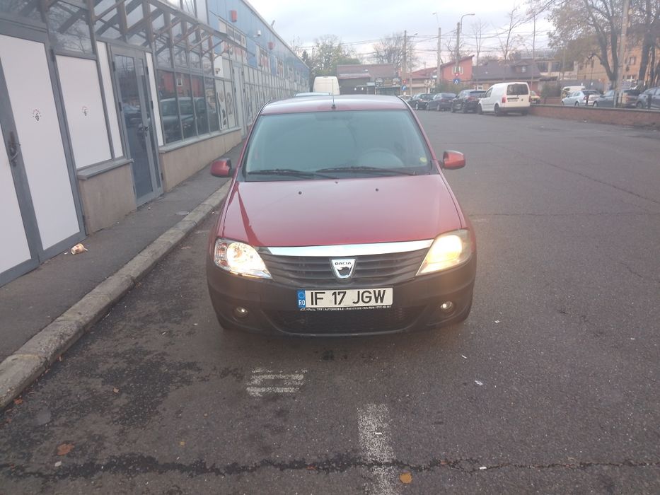 Vând Dacia Logan 2010 gpl