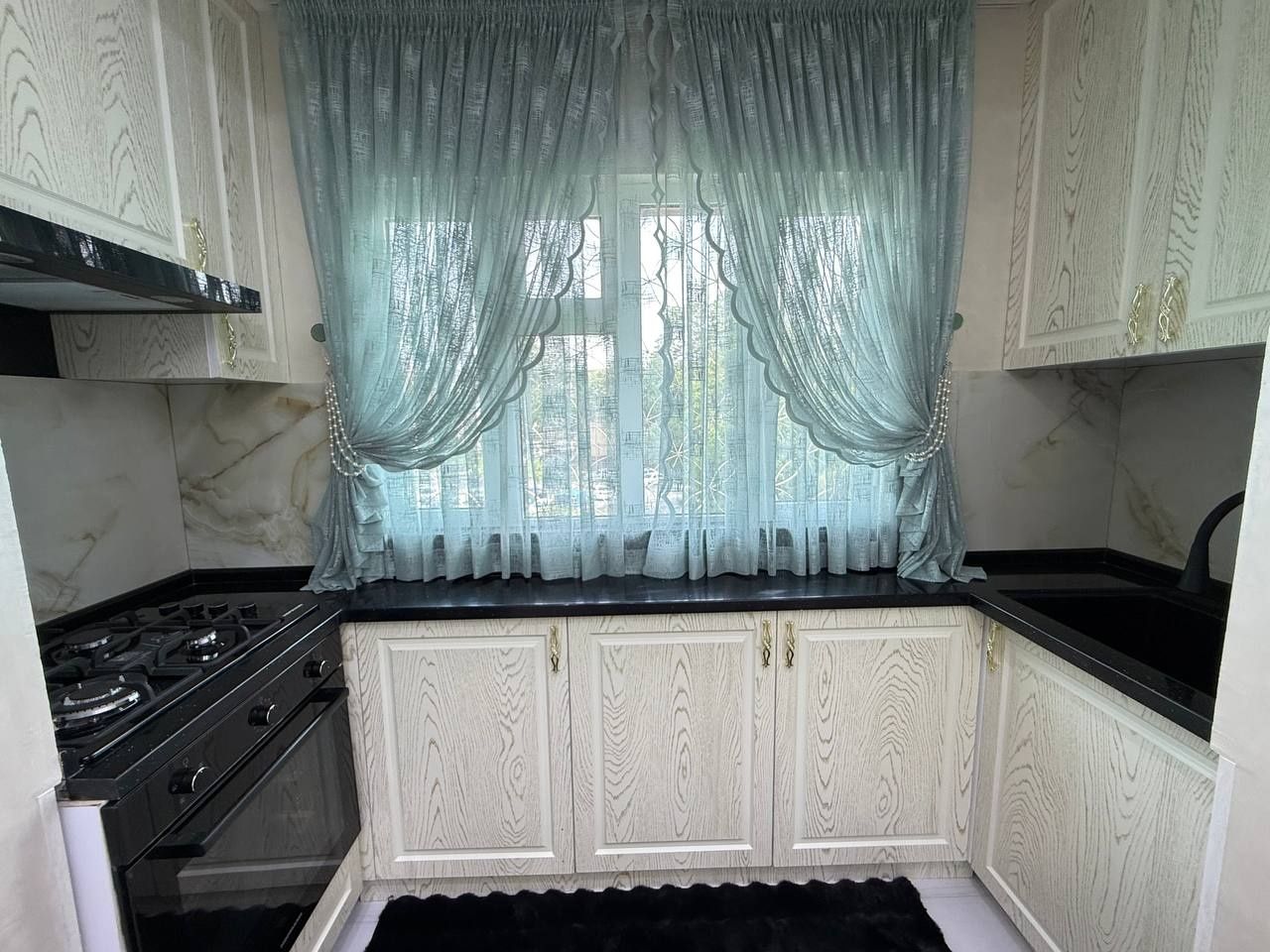Продаётся ГУВД Саид Барака 4 комнатная квартира