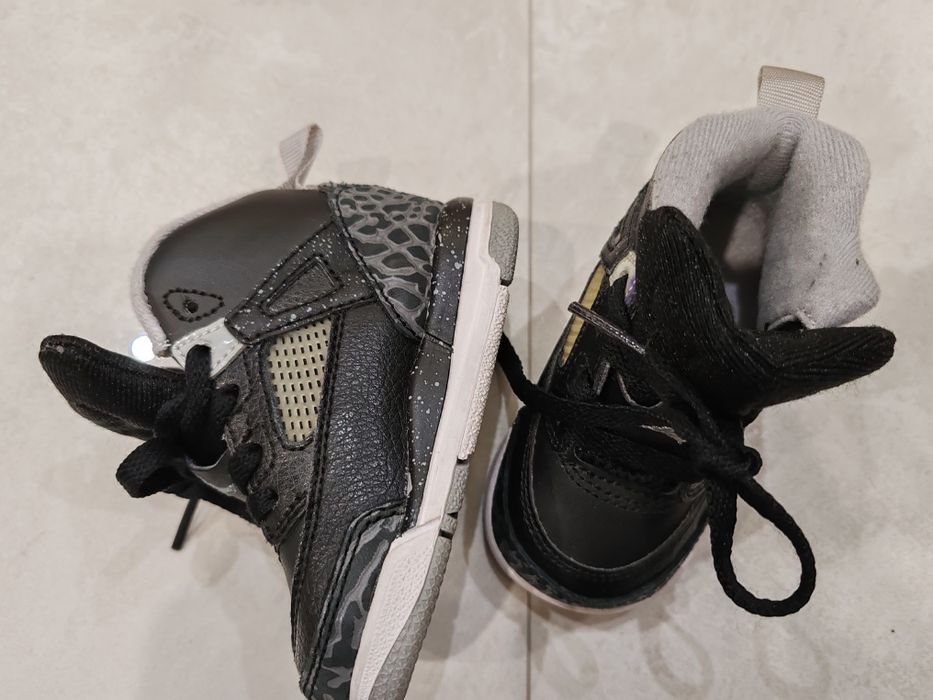 Nike номер 19.5 като нови