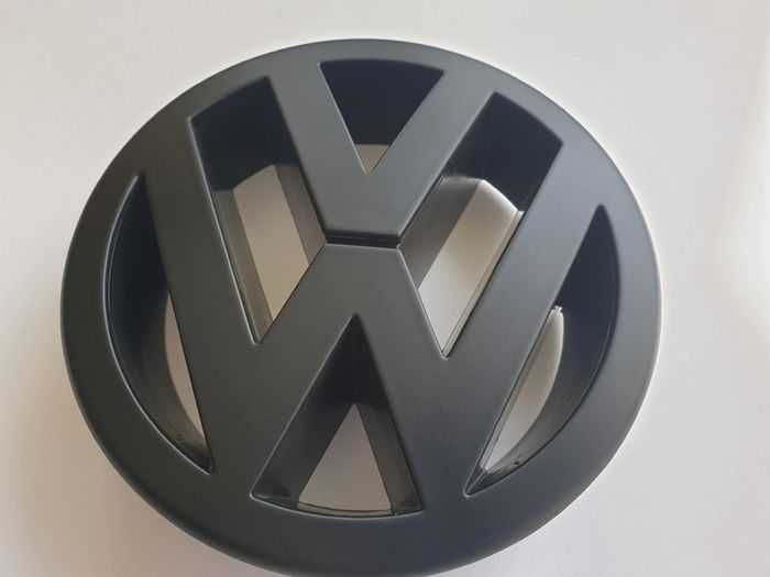 Емблема предна Черна Мат VWGolf 5/Bora/Polo/Touran/Caddy/Eos