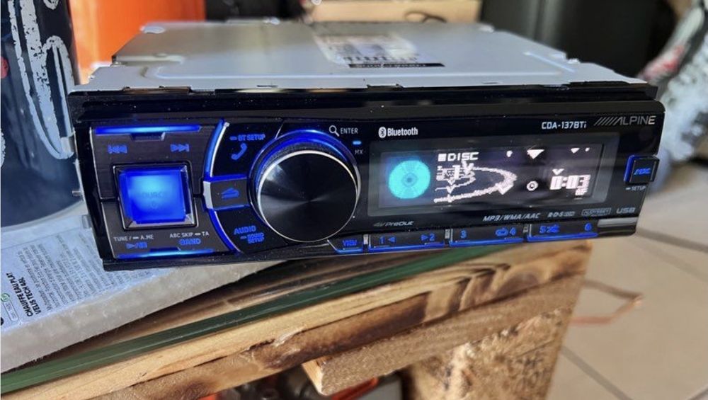 Player auto 1DIN Alpine CDA-137BTI
