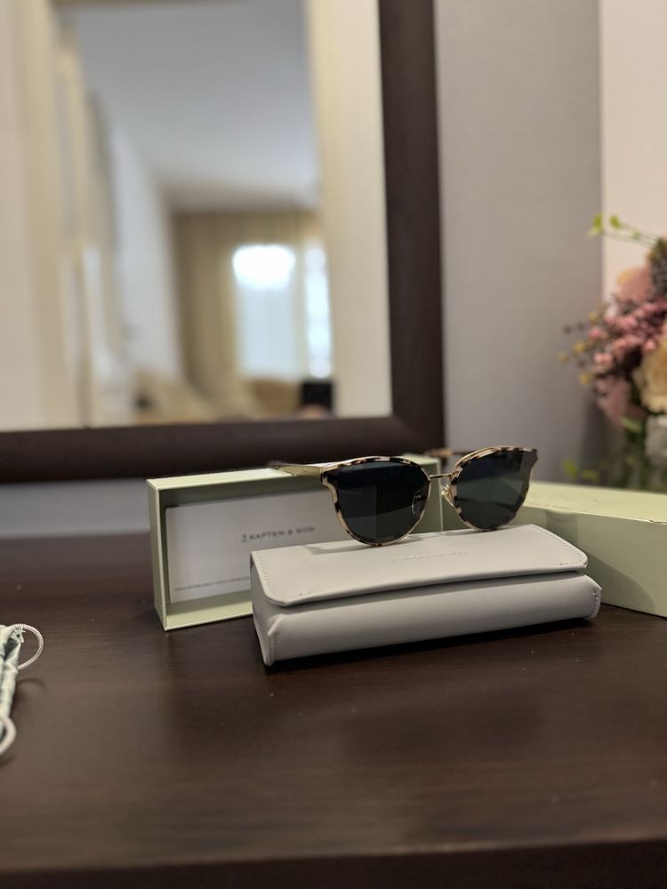 Kapten & Son/ Seoul Sand Tortoise Black дамски слънчеви очила