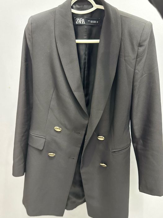 Удлиненный пиджак от ZARA