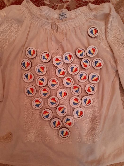 Brose tricolor handmade