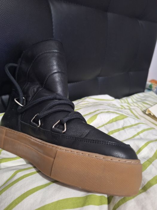 Vand ghetuțe de dama mărimea 41 super calitate