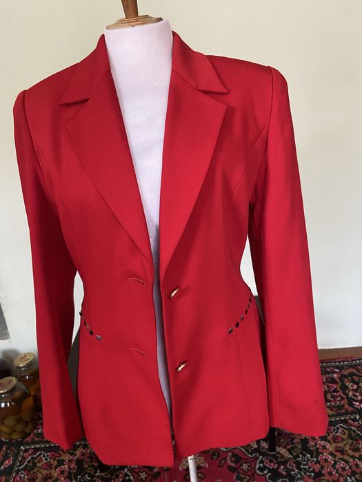 Пиджакла  размерлмри хар хил