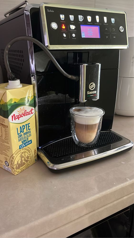 Vand expressor automat SAECO SM7580 - in perfecta stare