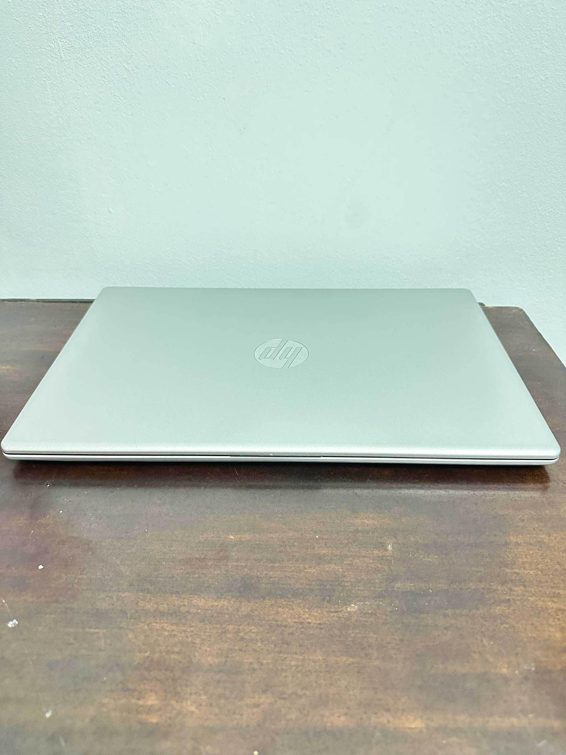 HP Laptop- 15 yengi