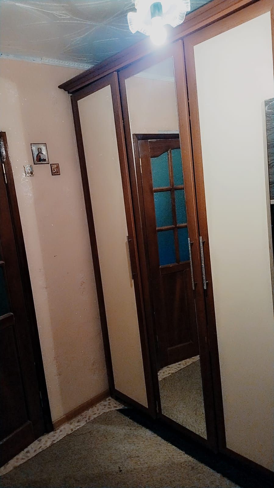 Срочно продам шкаф