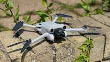 Vând DJI Mini 3 Pro