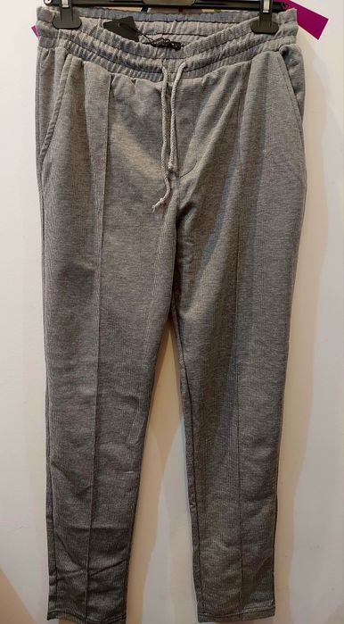 Hanorac si pantaloni