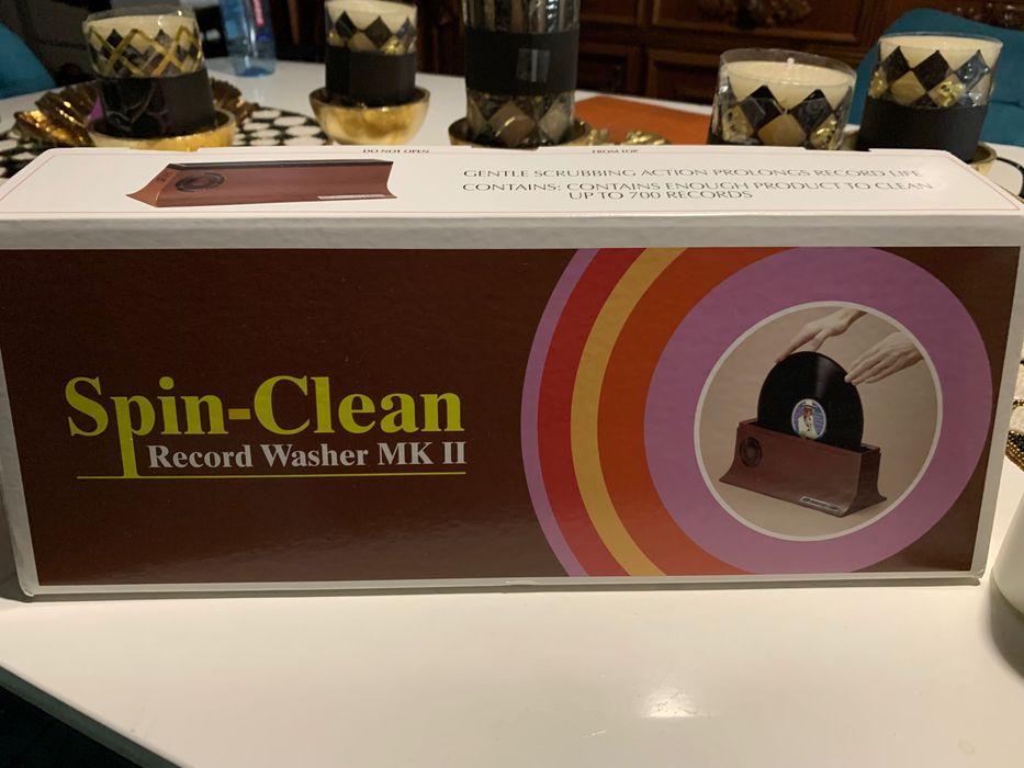 Spin clean vinyl cleaner