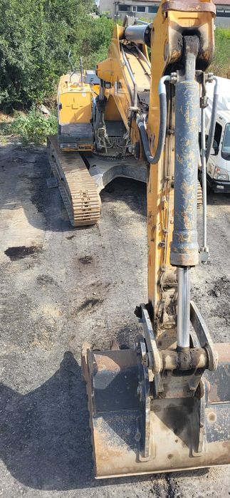 Excavator Liebherr 944