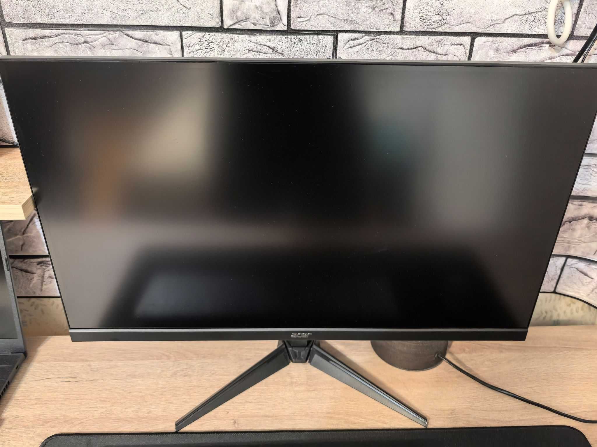 Продавам Гейминг монитор Acer - Nitro QG271 27" + 23 м. гаранция