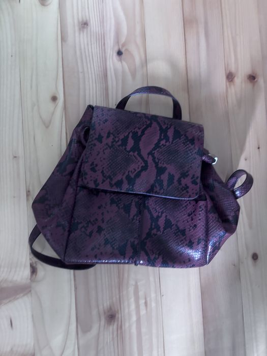 Раница розово черна марка      ZARA