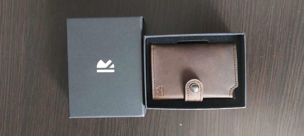Portofel Slim BEWMER - Card Holder RFID, anti-clonare, buzunar monede