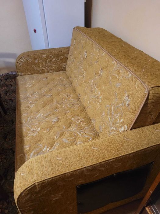 Vand canapea extensibila 2 locuri