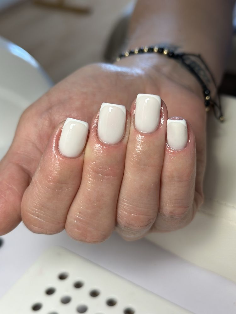 Manichiura oja semipermanenta si constructie gel