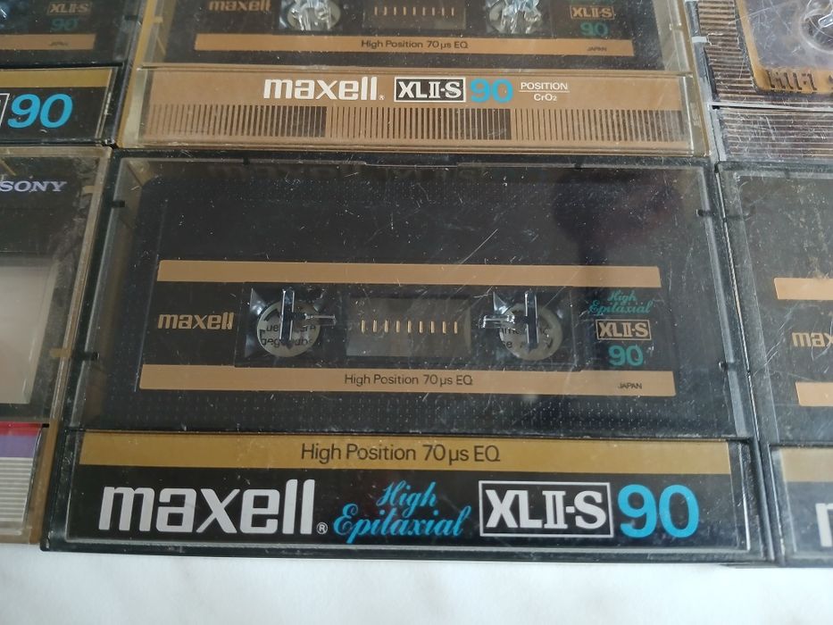 Maxell XLII-S High Epitaxial 90min, Sony UX 90min, ICM Professional 60