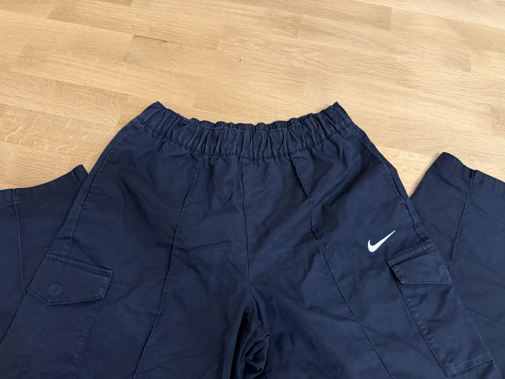 NIKE Долнищe Sportswear Essential