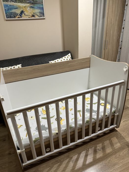 Детско бебешко легло кошара бюро с матрак Lorelli 60/120