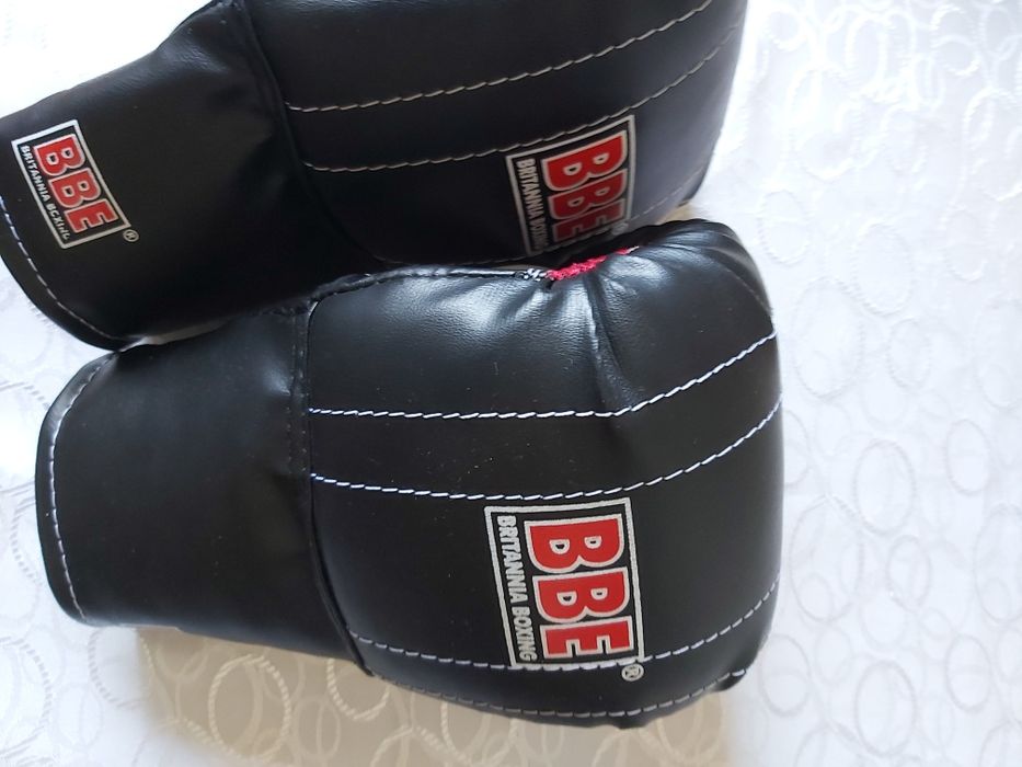 Mănuși box sau alt sport de contact