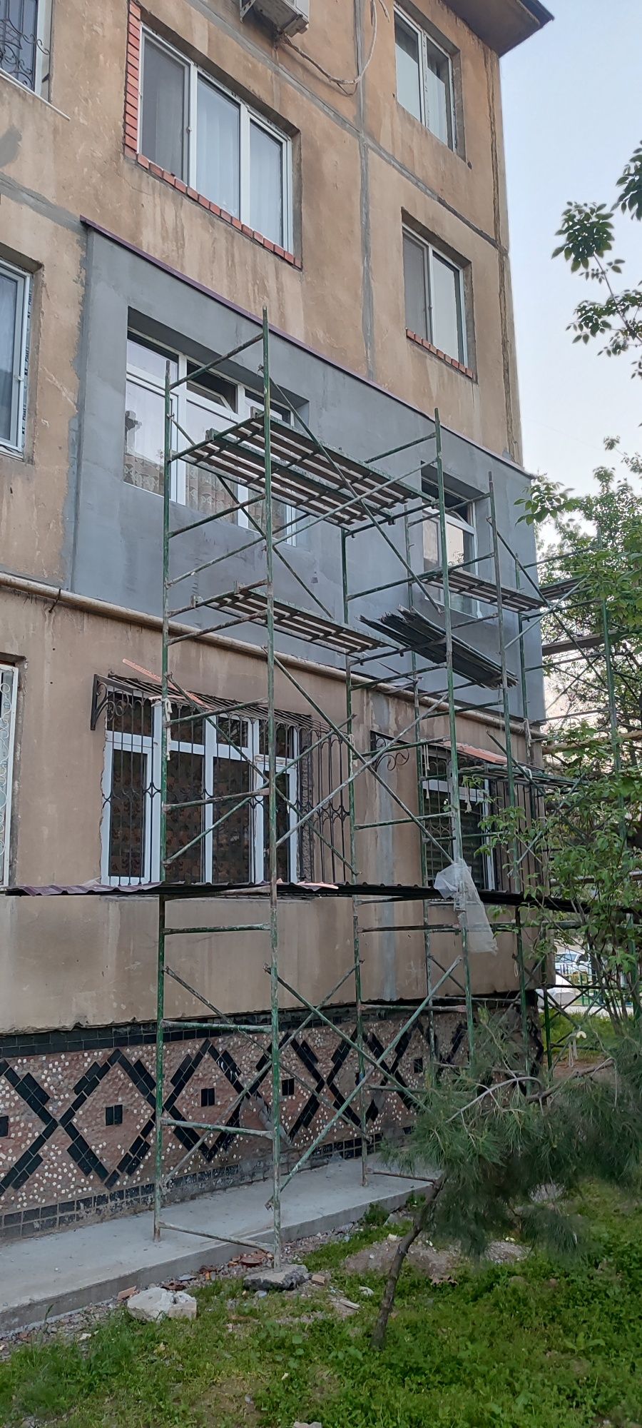 Кладка балконов и ремонт квартир.