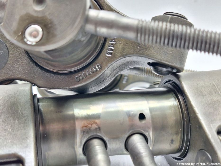 Rampa injectoare SEAT ALHAMBRA (7V8, 7V9) [ 1996 - 2010 ] TDI (ASZ) 96KW|131HP OEM 038109527AF