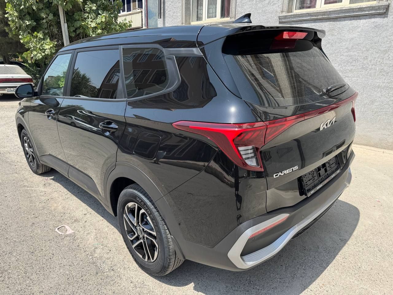 KIA CARENS 2 позиция