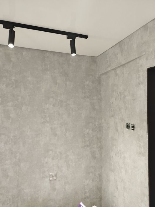 Поклейка  обоев.