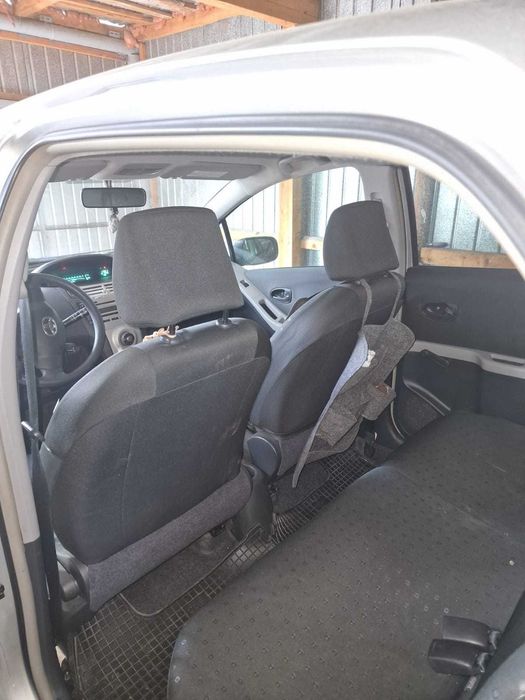 Toyota Yaris 1.3 benzina si gaz an 2007 115.000km