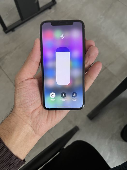 iPhone XS емкост 57 памят 64