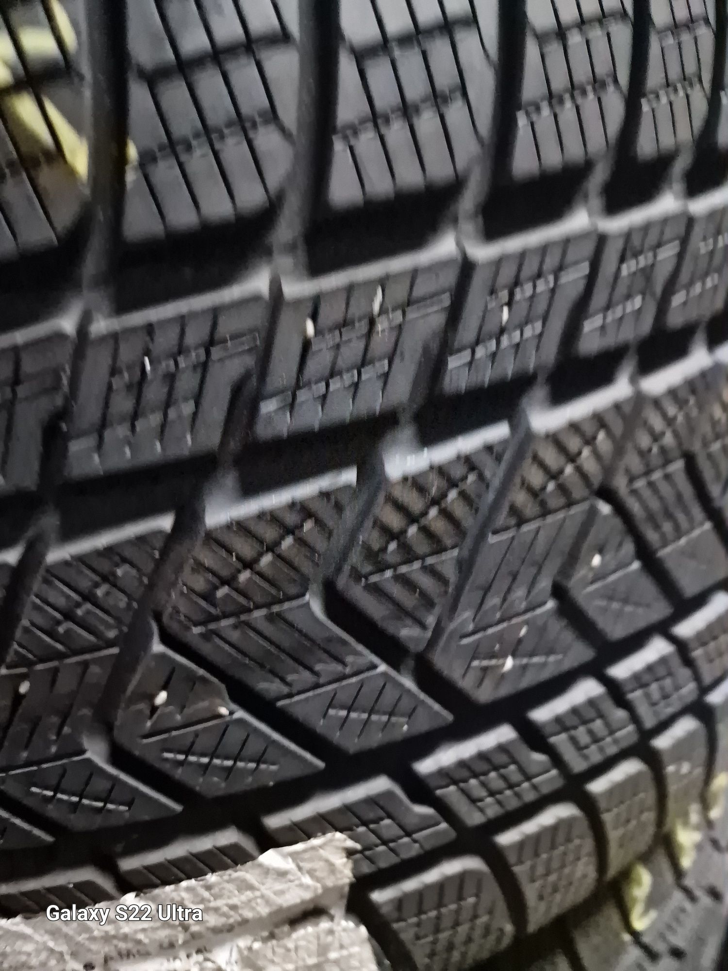 325 35 22 // 285 40 22 DOT22 Pirelli Замъка Ямбол