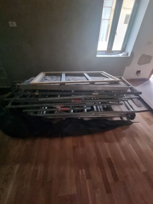 De vânzare Schelă pe roti