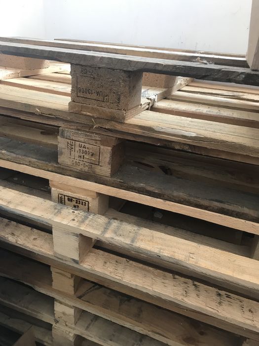 Дървени палети – 35–40 броя (микс) – 250 лв за всички