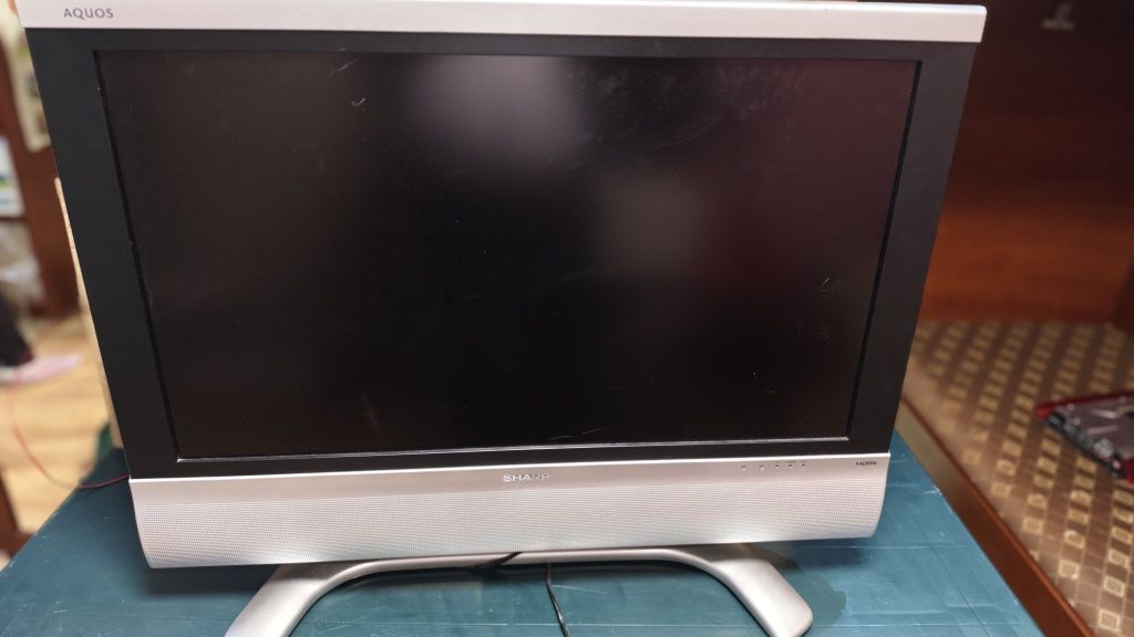 Телевизия sharp 32 инча