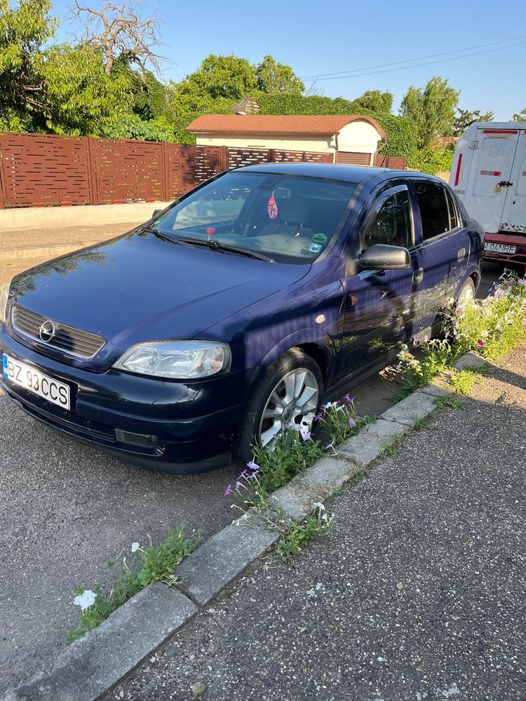 Opel, de vanzare